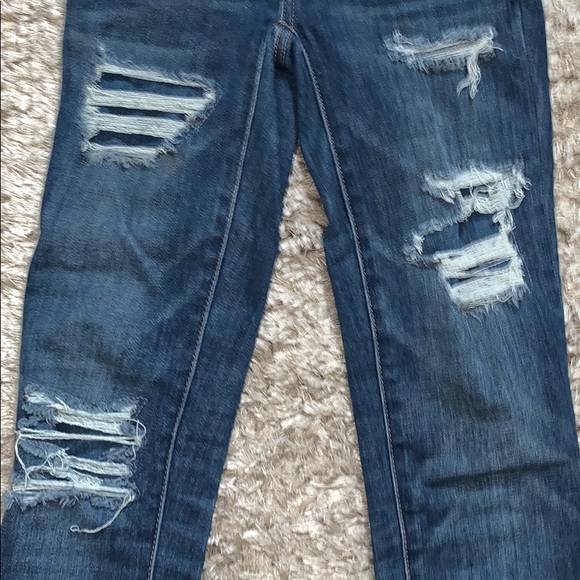 American Eagle Ripped Jeans - Picture 4 of 7